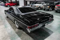 1966-Chevrolet Impala SS-Tuxedo Black-168376T161890-35.jpg